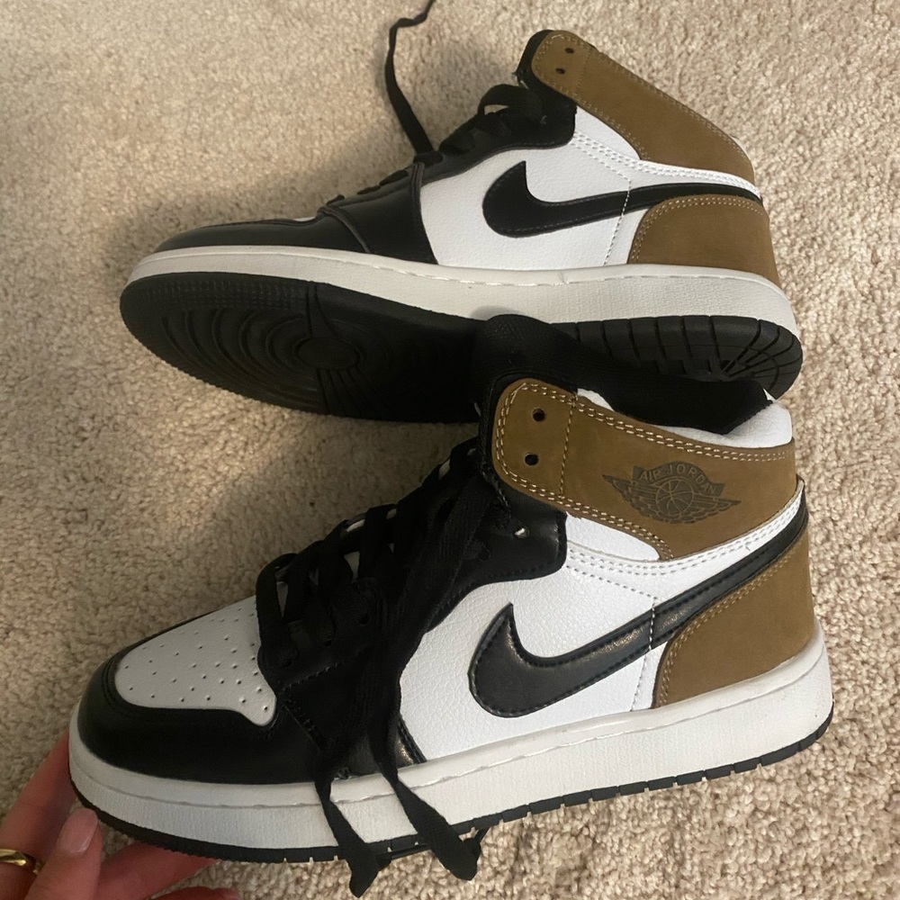Mocha Jordans